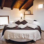 Ultimo Borgo *