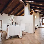 Ultimo Borgo *