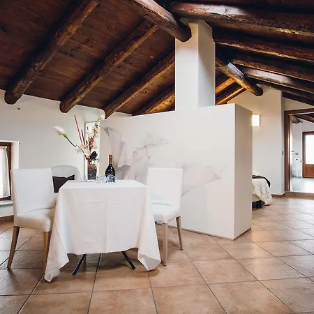 Ultimo Borgo *